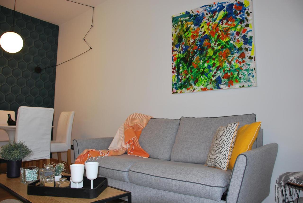 Suite 51 Appartamento Con Terrazzo A 50 Mt Dal Lago - Private Parking (Adults Only) Arona Exterior foto