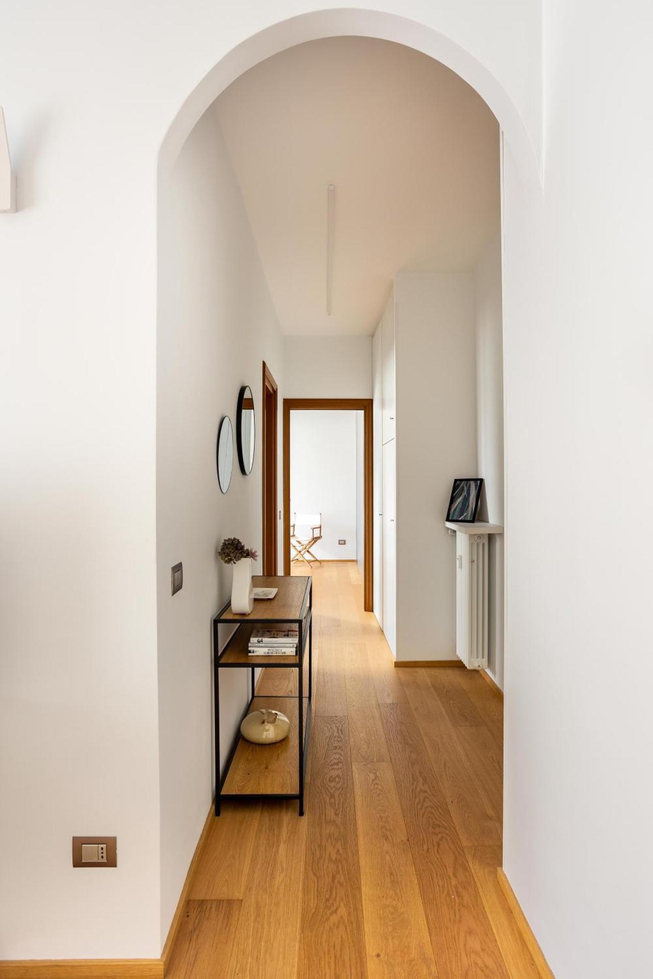 Suite 51 Appartamento Con Terrazzo A 50 Mt Dal Lago - Private Parking (Adults Only) Arona Exterior foto