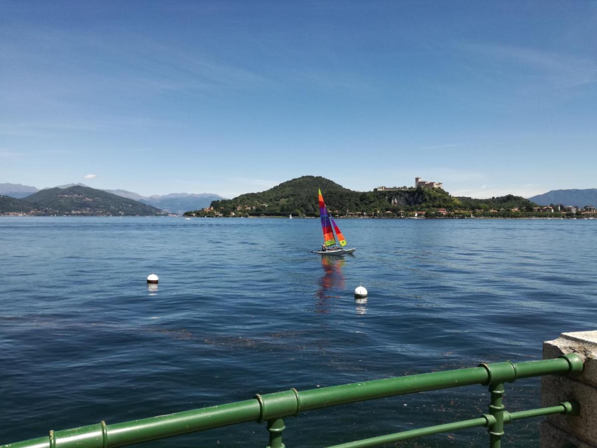 Suite 51 Appartamento Con Terrazzo A 50 Mt Dal Lago - Private Parking (Adults Only) Arona Exterior foto